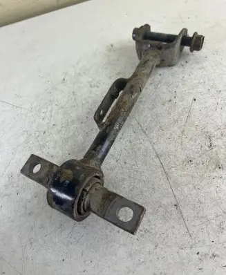 Honda Civic Rear control arm