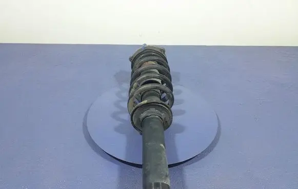 Audi Q7 4L Front shock absorber/damper 4M0413031T