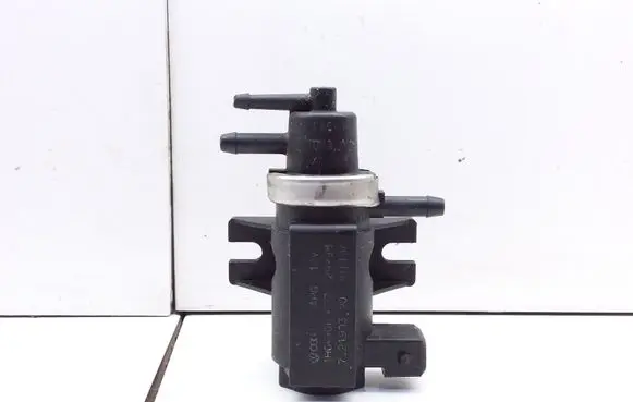 Audi A6 S6 C5 4B Turbo solenoid valve 1H0906627 72190320