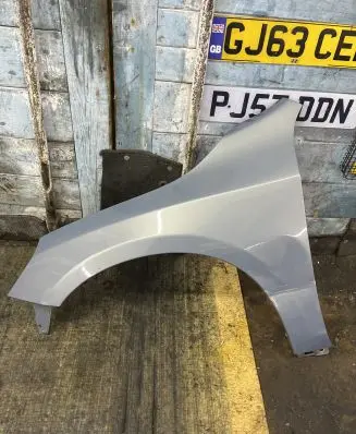Volvo V60 Fender