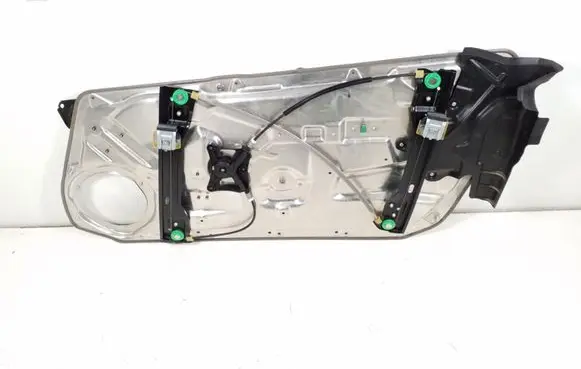 Mercedes-Benz C W204 Front door electric window regulator A2047202979
