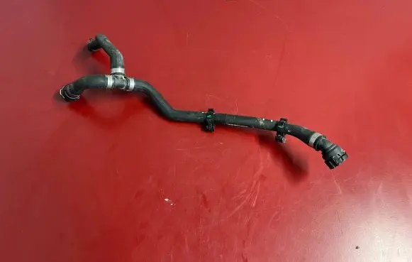 BMW iX Engine coolant pipe/hose 8475142 17127475142