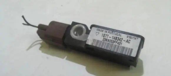 Ford Mondeo Mk III Airbag deployment crash/impact sensor 1s7t14b342ac 1s7t-14b342-ac
