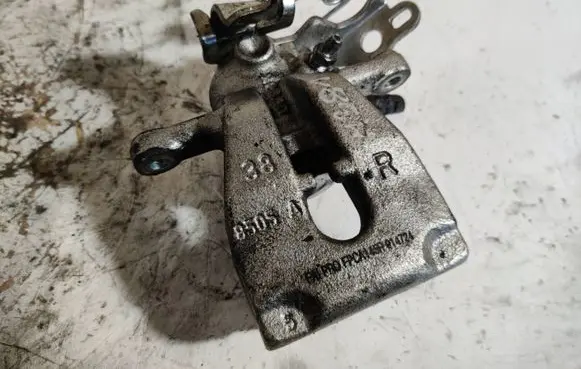 Mini Cooper Countryman R60 Rear brake caliper 8505A
