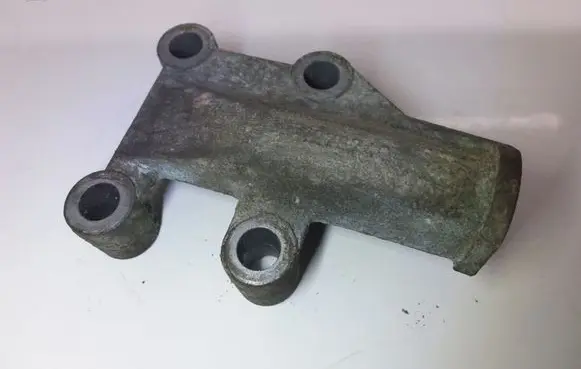 BMW 5 E28 Engine mounting bracket 1278740