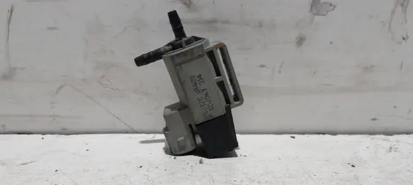 KIA Carens I Vacuum valve 351202A400
