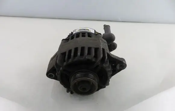 Suzuki Swift Cultus Generator/alternator 63321774 3140080E1