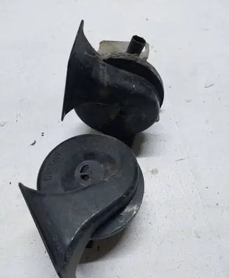 BMW 5 E60 E61 Horn signal 0092018