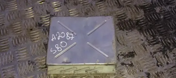 Volvo S80 Engine control unit/module 300542 1t0509207