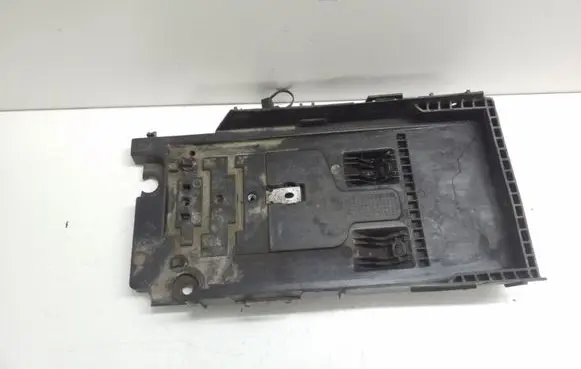 Battery tray