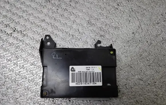 Nissan Primera Air conditioning/heating control unit ED01034710