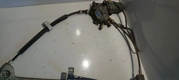 Audi 80 90 S2 B4 Front door electric window regulator 