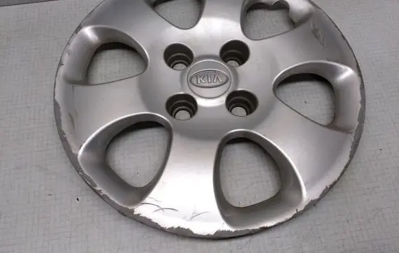 KIA Cerato R15 wheel hub/cap/trim 529602F601