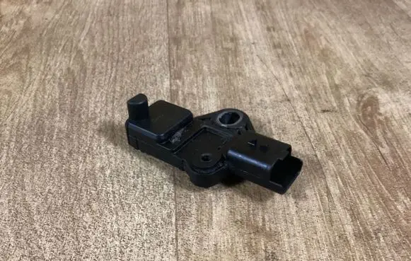 Ford Mondeo MK IV Crankshaft position sensor 9664893880
