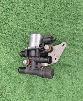 Audi Q7 4M Valve 8E0820036 4M0820035D