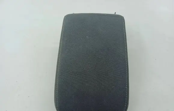 Volkswagen Tiguan Armrest