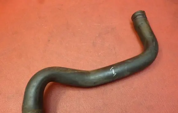 Renault Kangoo I Engine coolant pipe/hose