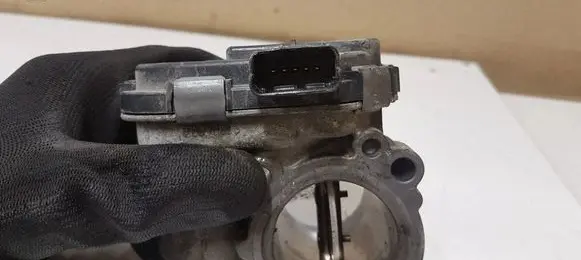 Peugeot 3008 I Throttle valve 9673534480 28275019