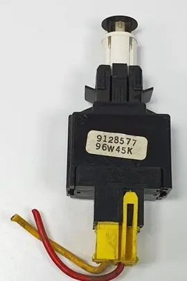 Volvo S70 V70 V70 XC Brake pedal sensor switch 9128577