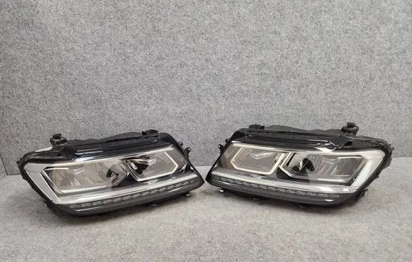 Volkswagen Tiguan Headlights/headlamps set 5NB941036DSCZ 5NB941035D 5NB941036D