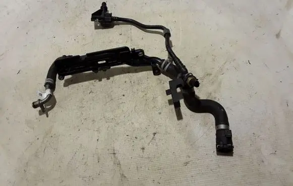 Volvo XC60 Engine coolant pipe/hose 32222677
