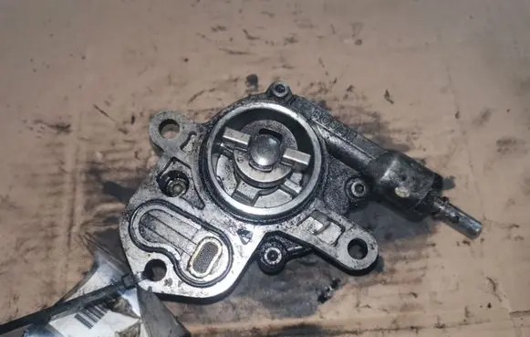 Peugeot 307 Vacuum pump