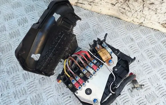 Ford Focus Positive wiring loom AV6T14A067BC