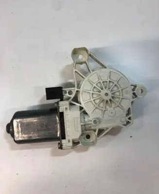 Audi A7 S7 4K8 Front door window regulator motor 4K0959802 C28128101 180430250158