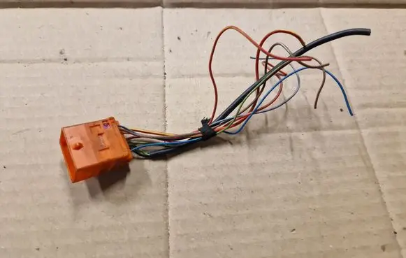 Volkswagen Transporter - Caravelle T5 Other relay 8E0972575