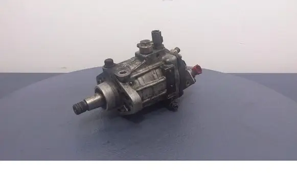 Toyota Avensis T220 Fuel injection high pressure pump 2210027010