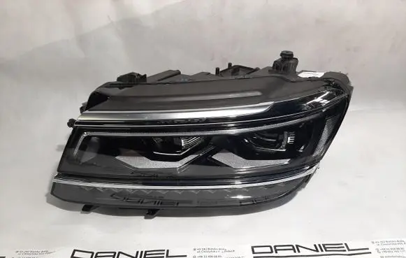 Volkswagen Tiguan Headlight/headlamp 5NN941113C