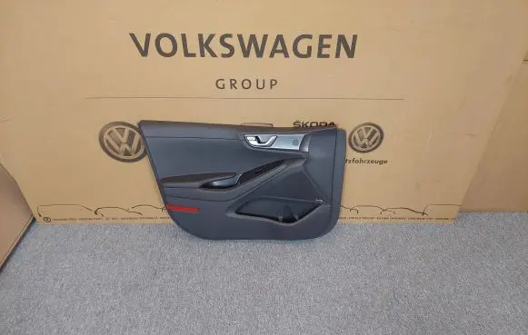 Hyundai Ioniq Front door card panel trim 82330G2010 82330-G2010 82330G2010TY9