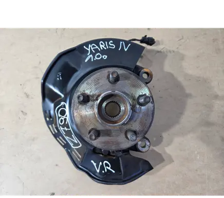 Toyota Yaris XP210 Front wheel hub spindle knuckle FS10R