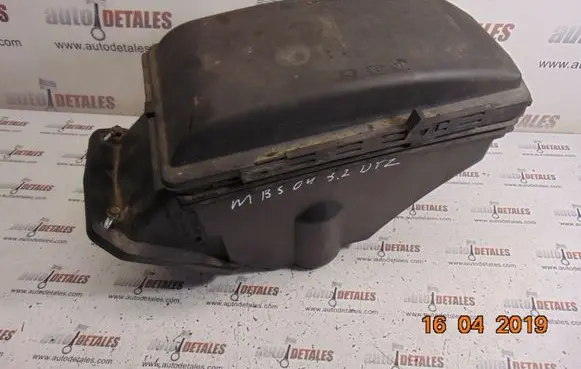 Mercedes-Benz S W220 Fuse box set A2205401124