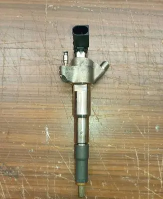 Renault Master III Fuel injector 166009567R