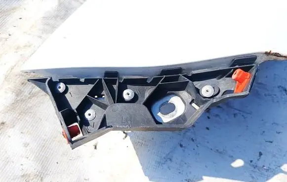 Opel Corsa D Front bumper mounting bracket