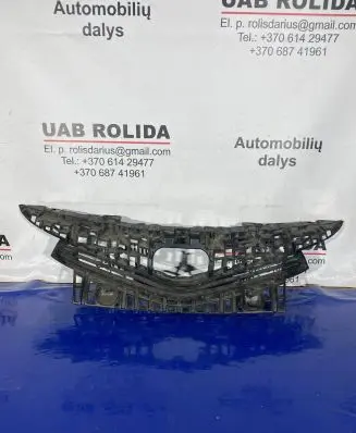 Toyota Prius+ (ZVW40) Front bumper upper radiator grill 5311147050