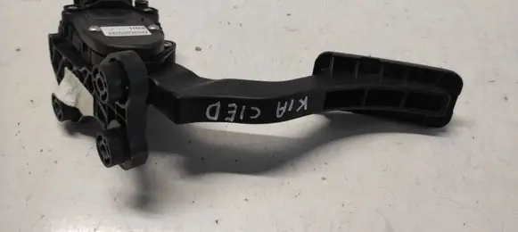 KIA Ceed Accelerator throttle pedal 080225J0167 32700XXXXX H03
