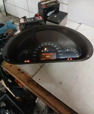 Mercedes-Benz C W203 Speedometer (instrument cluster) A2035403047 11005023100