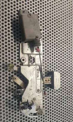 Renault Master II Sliding door lock 