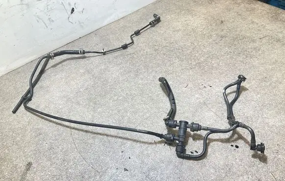 Mercedes-Benz Sprinter W907 W910 Engine coolant pipe/hose A9075011200