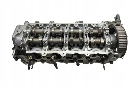 Opel Astra H Engine head 
