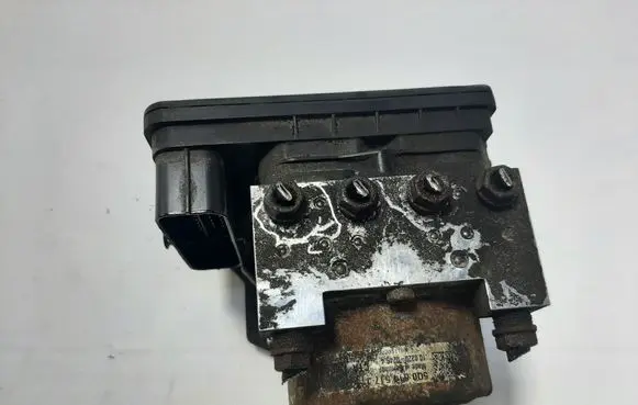 Skoda Octavia Mk3 (5E) ABS Pump 5Q0907379K 5Q0614517J