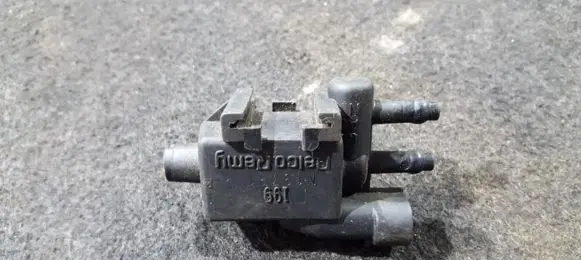 Renault Laguna I Turbo solenoid valve