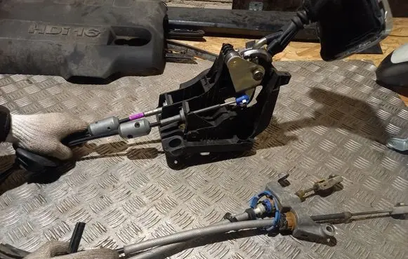 Peugeot 5008 Gear shifter/selector 9673346080