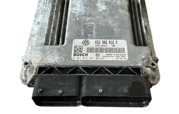 Skoda Octavia Mk2 (1Z) Engine control unit/module 03G906016K 1039S07818 0281012237