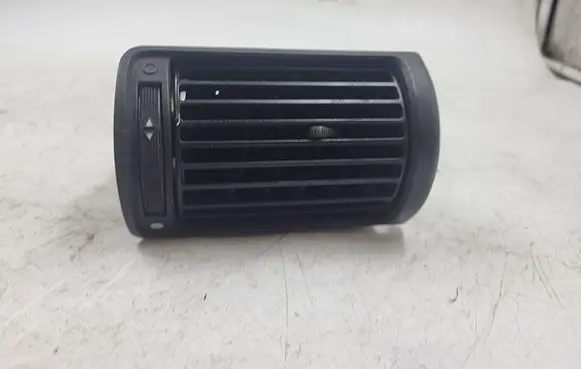 Audi A4 S4 B5 8D Dashboard side air vent grill/cover trim 