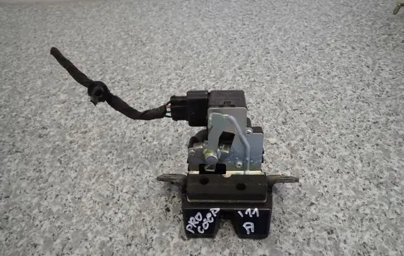 KIA Pro Cee'd I Tailgate/trunk/boot lock/catch/latch