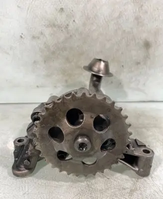 Volkswagen Golf IV Oil pump 06a115105b