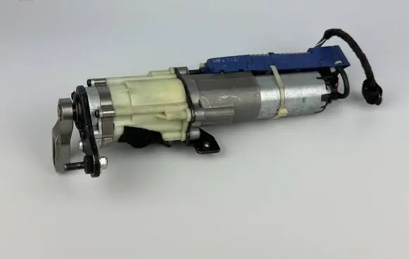 Audi Q7 4L Tailgate/trunk/boot lift motor 4F9959946 4F9910592 E5030118